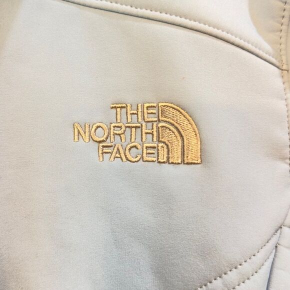 The North Face Apex Bionic Softshell Jacket - Picture 6 of 10